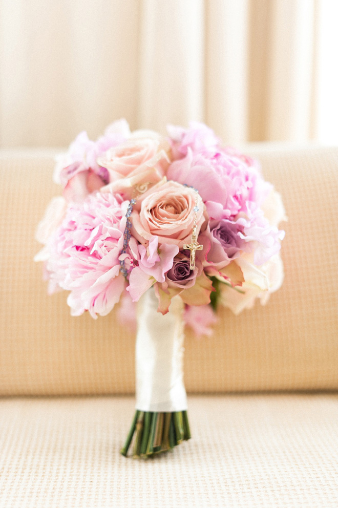 wild-at-heart-luxury-wedding-bouquet-anushe-low-photography